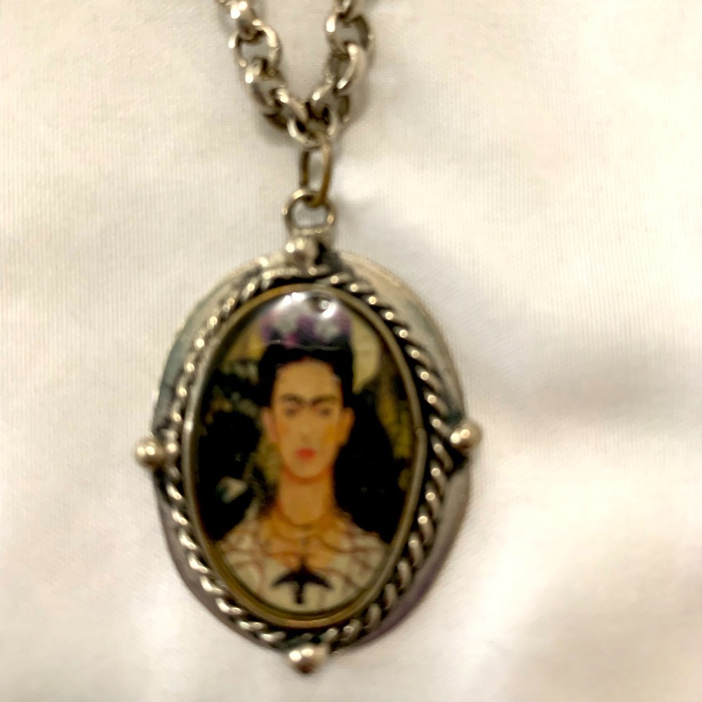 Silver coded necklace with Frida Khalo pendant